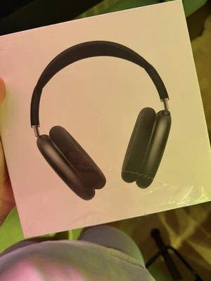 Apple AirPods Max Wireless Over-Ear Headphones (Midnight USB-C