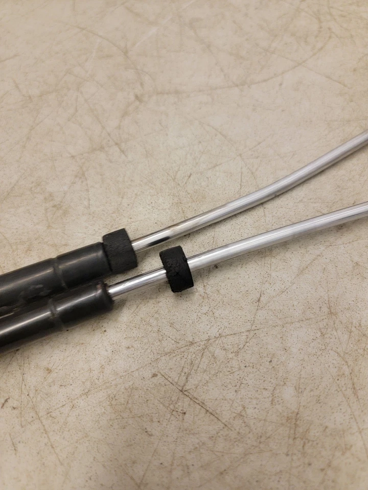 (2) Mighty Lift 4364 para Dodge Ram 2002 a 2008 capó delantero soportes de elevación puntales Foto 3 de 4