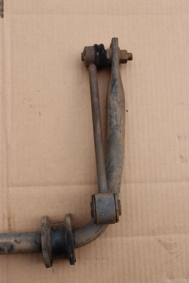 CHEVY TAHOE 2000-2005 4X2 ESTABILIZADOR TRASERO BARRA ESTABILIZADORA ANTIVUELCO CON ESLABONES OEM Foto 2 de 4