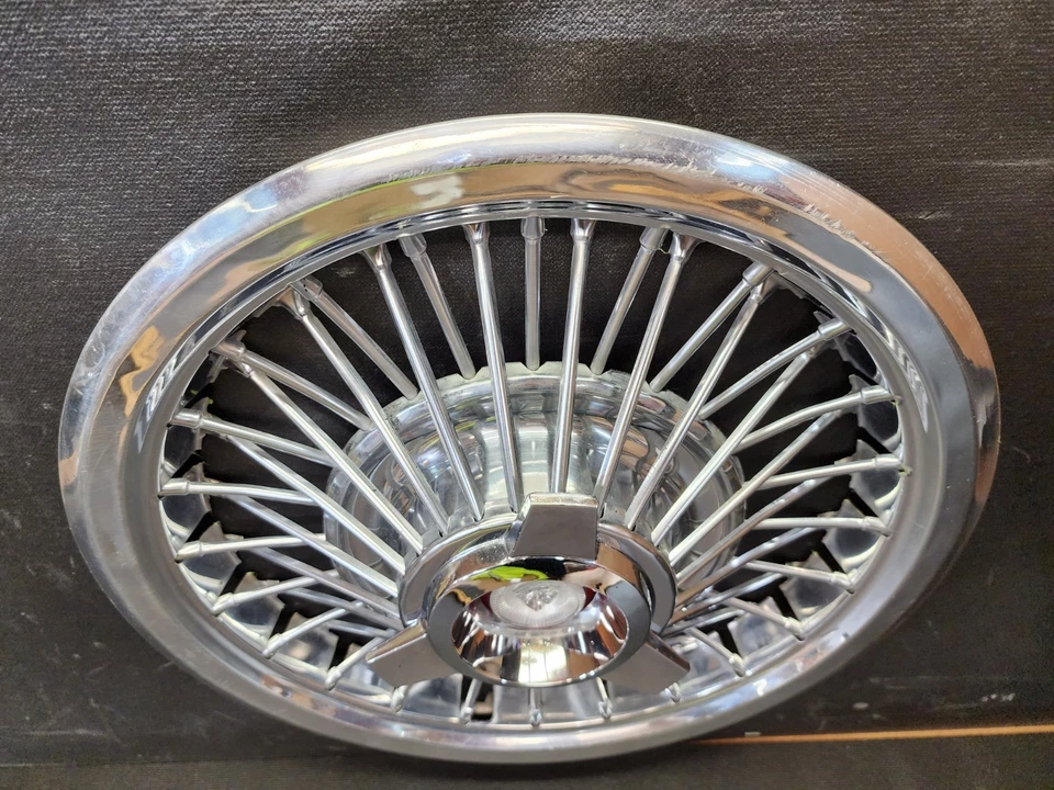 1965 66 67 Mercury Spinner Wire Cubierta de rueda 15" Tri Bar Tapacubos Marauder Equipo original OEM Foto 3 de 4