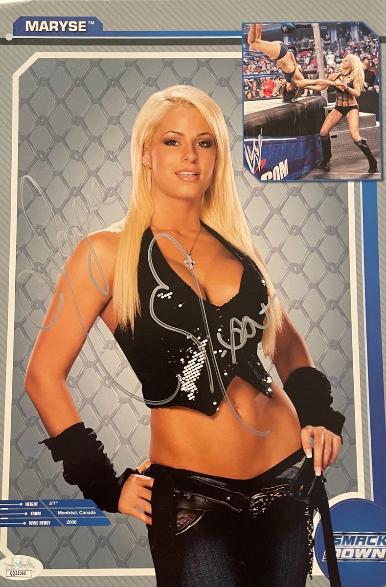 MAGAZINE PAGE* WWE NXT WWF MARYSE SIGNED 11X17 JSA AUTO | eBay