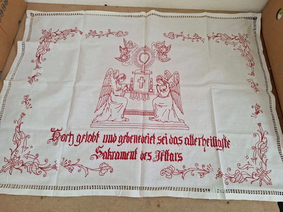Antike Altar-Tischdecke gestickt aus Priesterauflösung in Bayern Alt Regensburg  - Bild 2 von 4