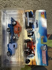 Hot Wheels Team Transport '32 Ford  & Speed Waze Truck - GRK53