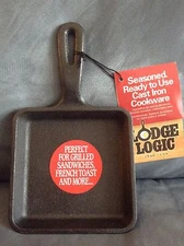 LODGE MAGIC SMALL CAST IRON PAN WITH 2 HANDLE MITTS - NEW WITH TAGS