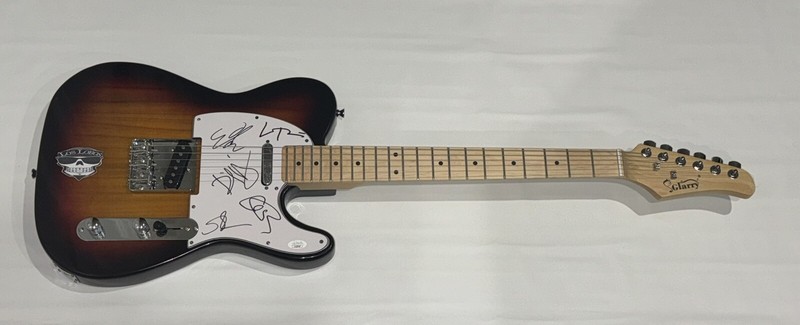 LOS LOBOS SIGNED SUNBURST ELECTRIC GUITAR DAVID HIDALGO CAESAR ROSAS 5X JSA COA