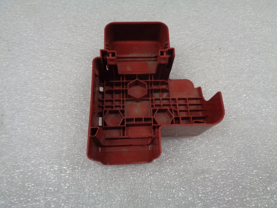 Conjunto de fusible terminal de batería positivo Toyota Mirai 2016-2020 OEM AK250893 Foto 4 de 4