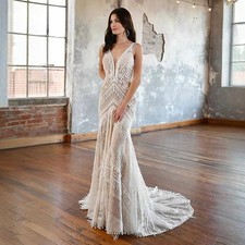 Boho Mermaid Wedding Dresses Lace Deep V-Neck Backless Flare Beach Bridal Gown