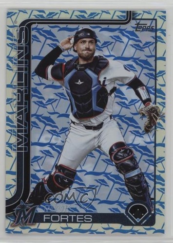 2025 Topps Series 2 Holiday Beach Umbrella 3/25 Nick Fortes #523 1j2e - Picture 1 of 3
