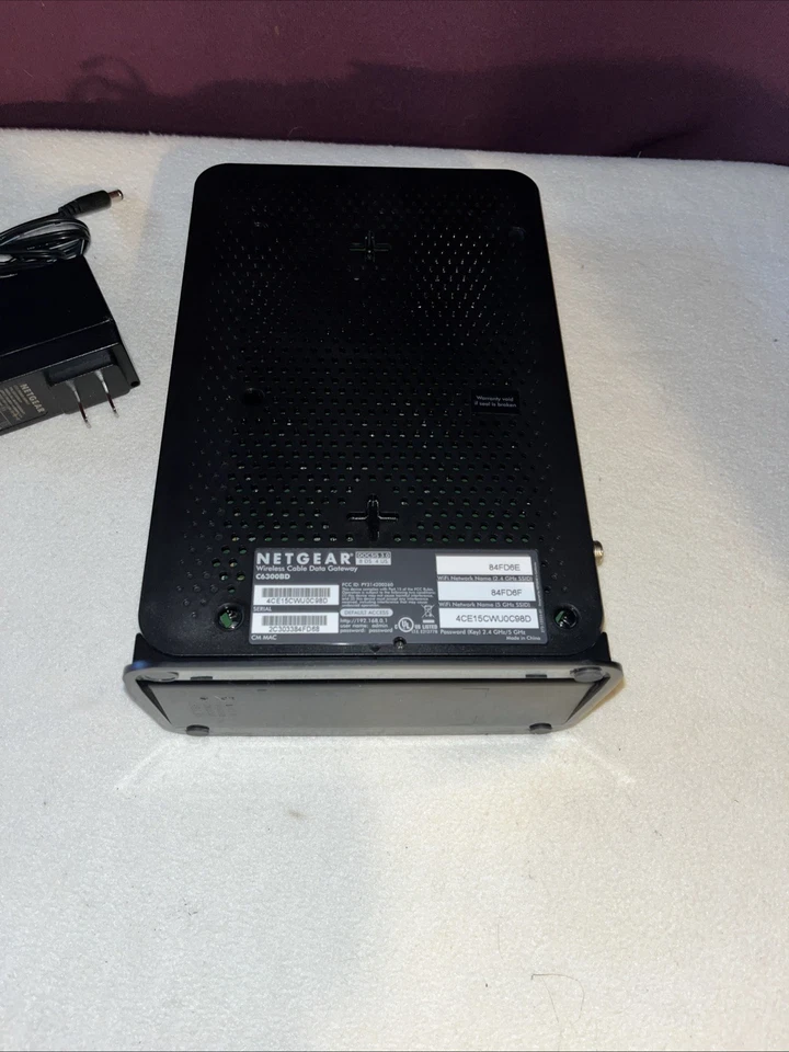 NETGEAR C6300BD AC1900 DOCSIS 3.0 Cable Modem WiFi Router with Stand K8 - Image 3 of 4