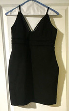 Lulus Women’s Black Solid V-Neck Strappy Sleeveless Bodycon Mini Dress M
