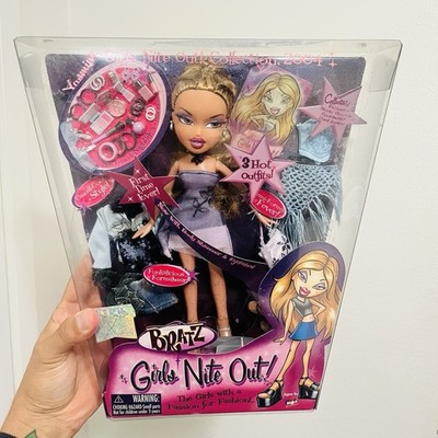 2004 MGA Bratz Girls Nite Out Yasmin Doll TOTY AWARD NRFB