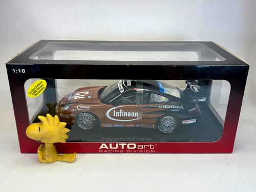 AUTOart Porsche 911 Gt3r Asian Carrera Cup 2004 1/18 Driver Edition Limited