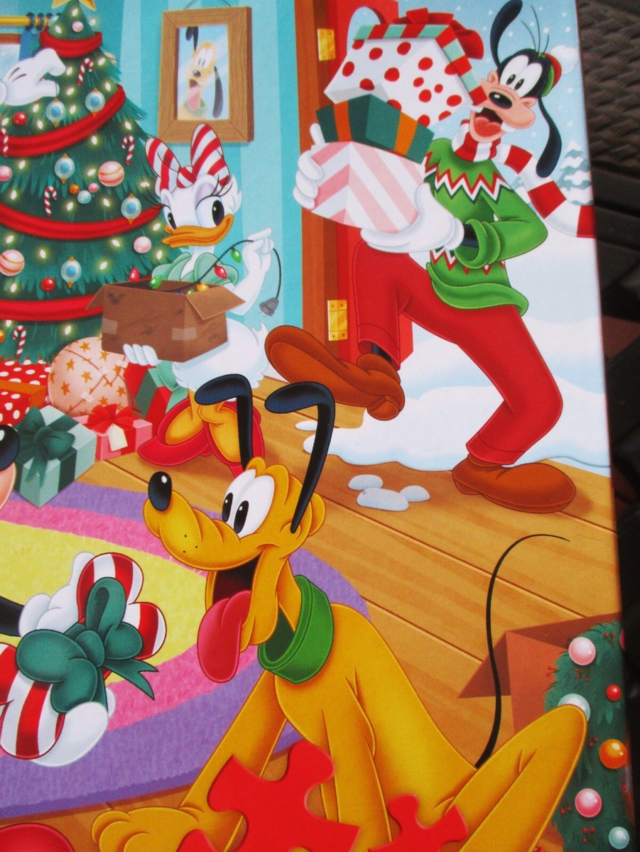Disney/Ceaco Puzzle 400 Piece Together Family Time Holiday Mickey+