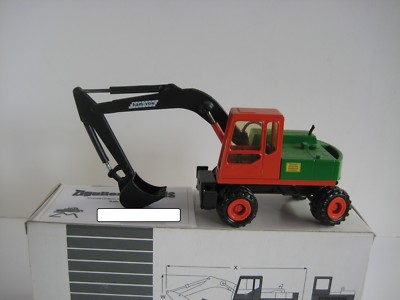 DRESSER W 625 E BAGGER TIEFLÖFFEL HAM-VOW #2818.3 CONRAD 1:50 OVP