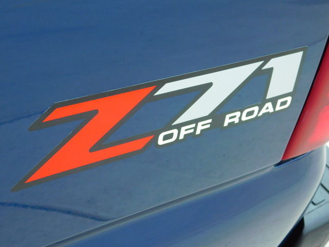 Silverado Windshield Decal 2) 25798300 OEM Chevrolet Gmc Z71 4X4 Decals ...