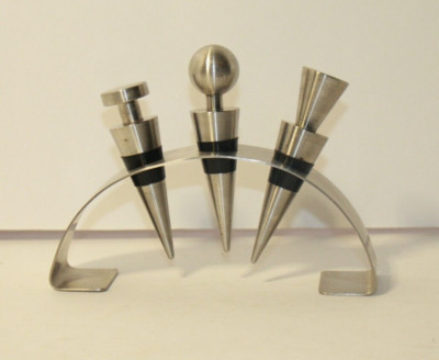 Metal Wine Stopper and Stand
