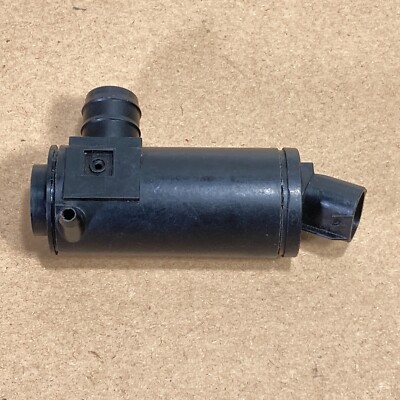 Windshield Washer Pump Motor 85330-04010 Fit For Toyota Camry