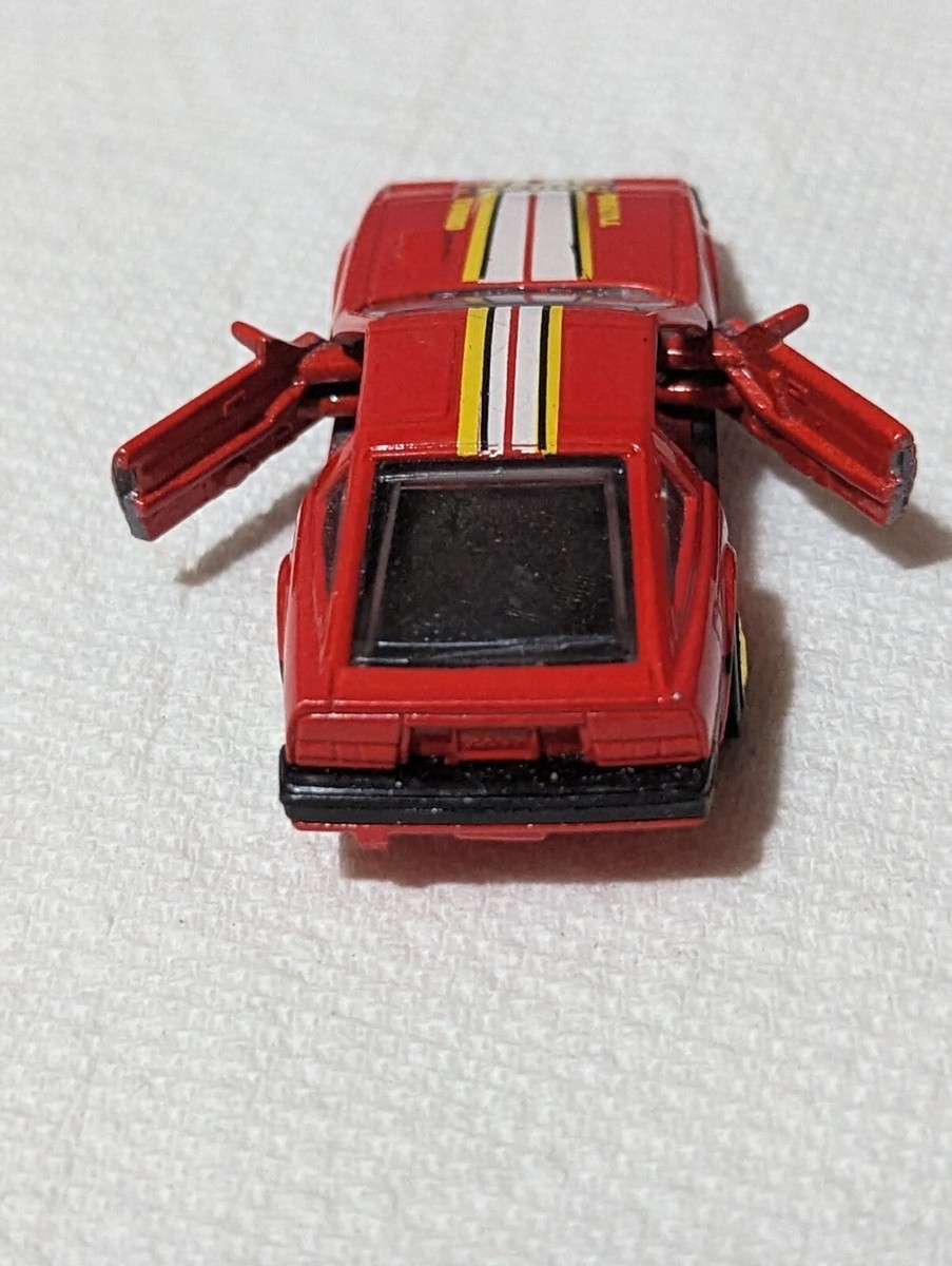 SLEEK NISSAN 300 ZX CAJUN SPICE RED/SUN YELLOW DOORS OPEN 1:64