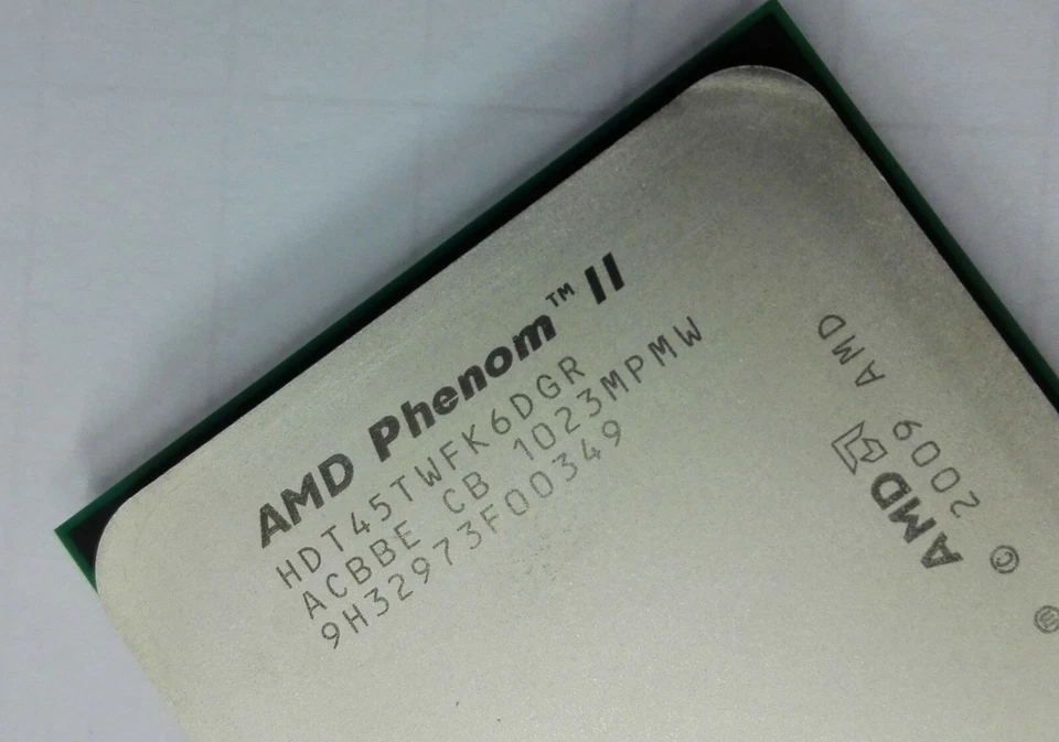 AMD Phenom II X6 1045T Desktop CPU HDT45TWFK6DGR Socket AM3 938pin 95W TDP - Image 2 of 3
