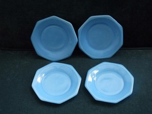 VINTAGE CHILD'S HAZEL ATLAS GLASS DISHES 4 BLUE PLATES. EC