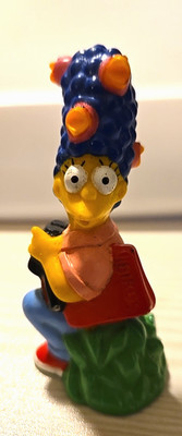 The Simsons Go Camping 1990 Burger King, Marge Birdwatching 3.5''