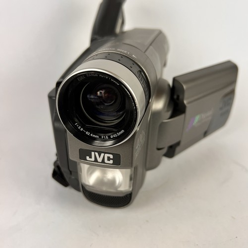 JVC GR-SXM527U Compact SVHS-C Video Camcorder Remote 400x Zoom 4 NEW TAPES READ - Picture 8 of 23