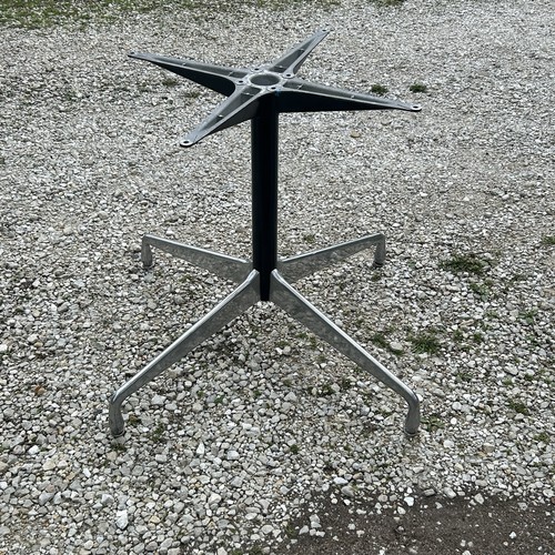 HERMAN MILLER ALUMINUM GROUP SEGMENTED TABLE BASE MCM Conference *READ