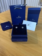 Swarovski Orecchini Una Angelic Taglio tondo, Pavé, Bianchi stud earring