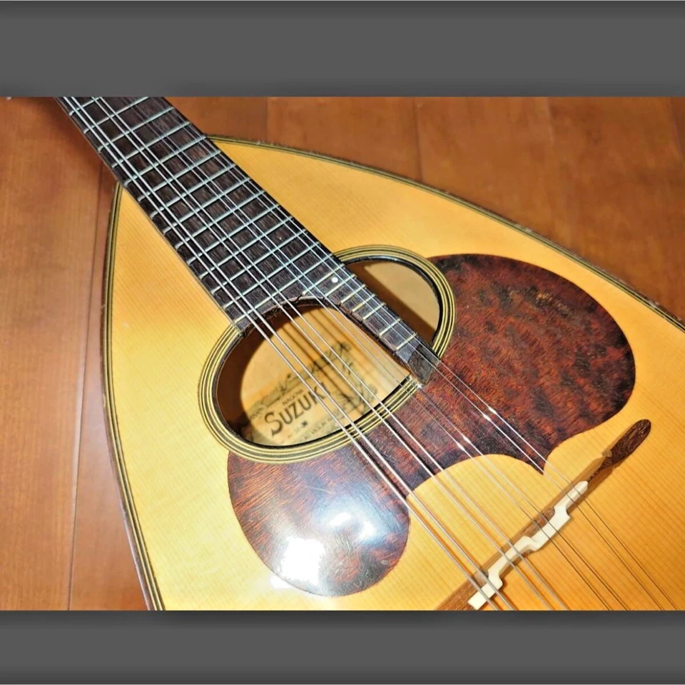 Mandolina Suzuki M-30 con estuche rígido limpio instrumento acústico Japón Foto 2 de 4