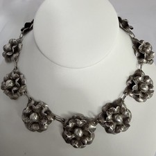 VINTAGE OLD MEXICO STERLING SILVER 3D FLOWER NECKLACE