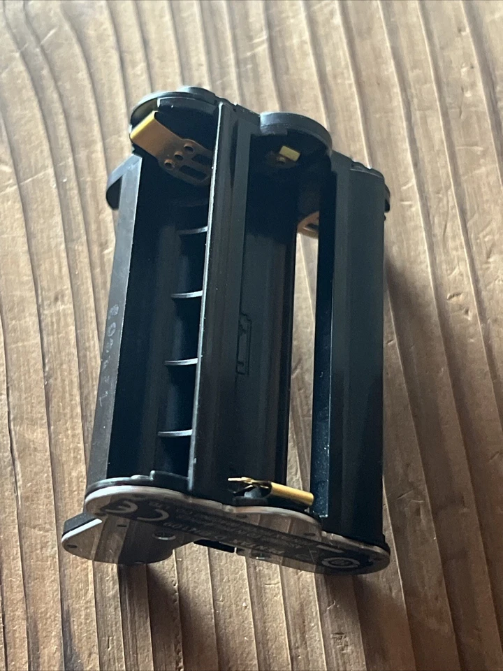 Soporte de batería Pentax D-BH109 4x AA para Pentax K-R, K-30. Soporte Pentax original Foto 3 de 4