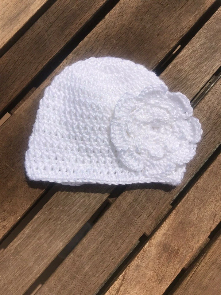 Conjunto de chapéu de bebê com capa de flor e fralda 3-6 meses Nova malha branca feita à mão - Imagem 4 de 4