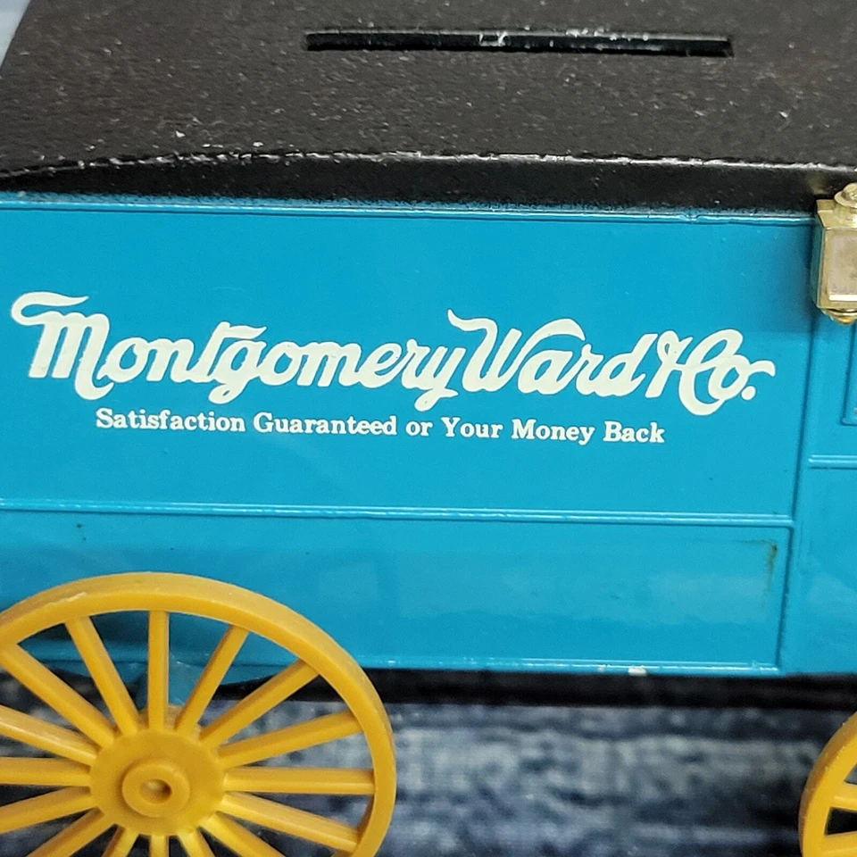 Vintage Ertl Montgomery ward horse drawn die-cast coin bank no key - Image 3 of 4
