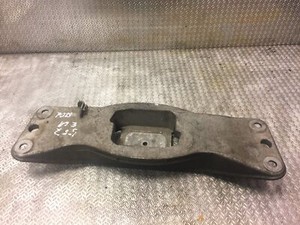 BMW E60 Getriebe Unterstützung Halterung 5 Touring E61 520 D 6769634 2.0 Diesel