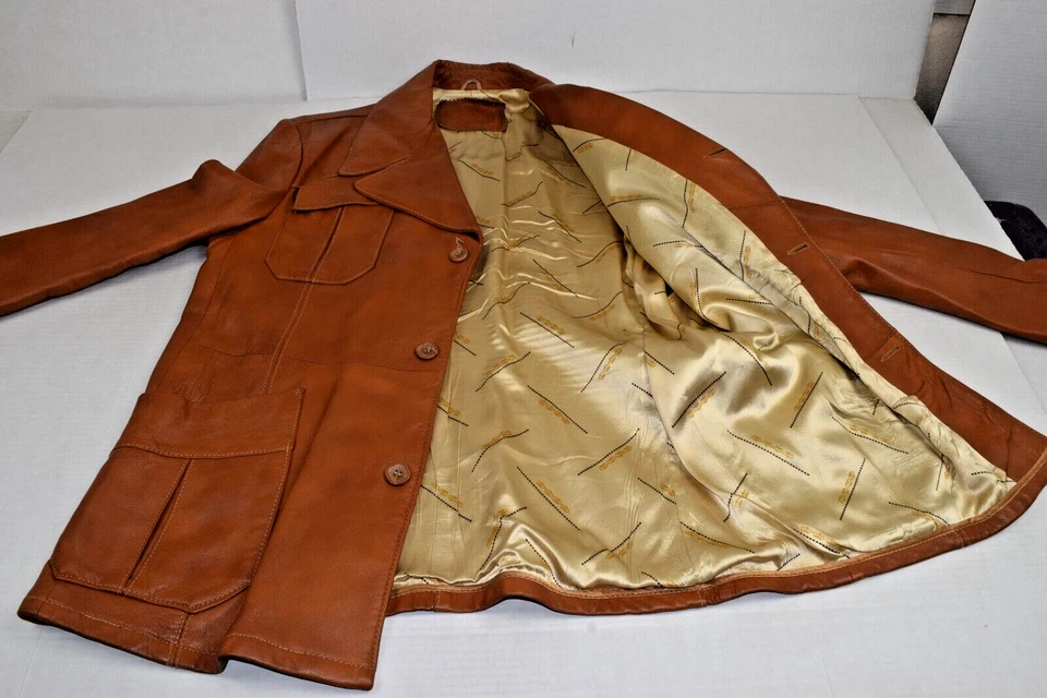 Jaqueta de couro vintage tamanho M/L anos 70 castanha marrom Uber couro macio forrado de cetim - Imagem 4 de 4