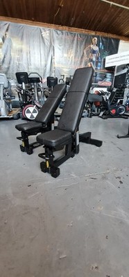 Serviced Technogym Pure Strength verstellbare Bank - kommerzielles Fitnessgerät 