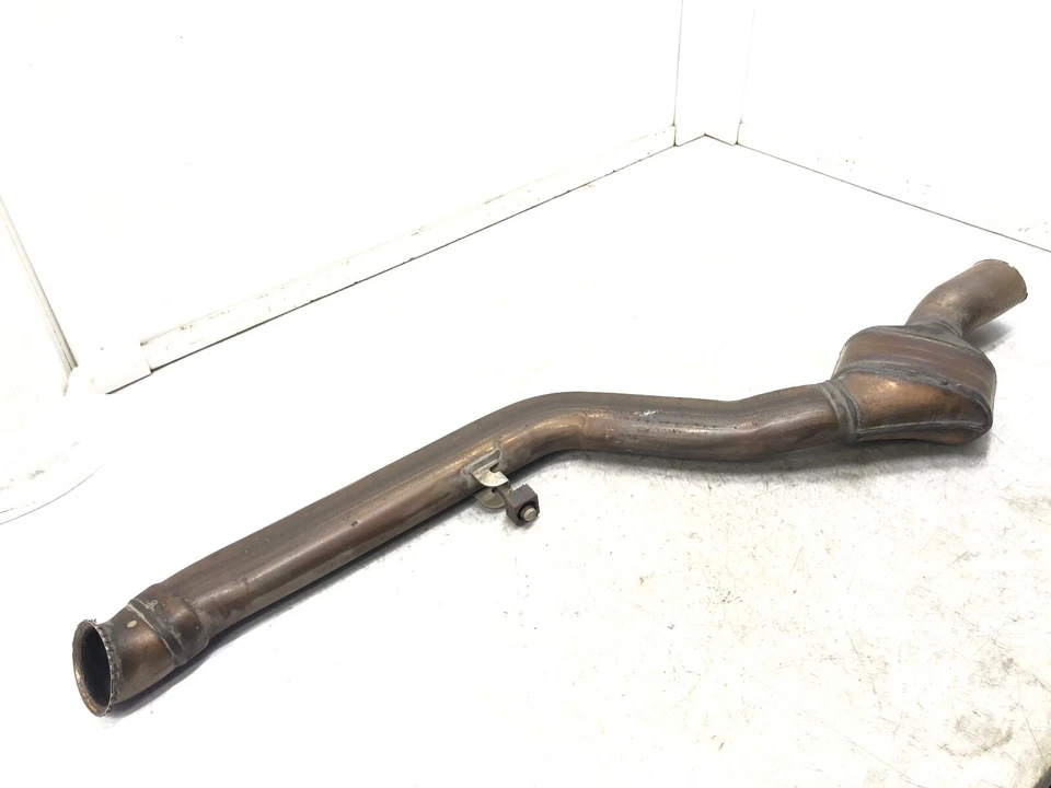 2017-2020 BMW 430 2.0L ESCAPE SILENCIADOR MÉDIO TUBO RESSONADOR CORTE FABRICANTE DE EQUIPAMENTO ORIGINAL - Imagem 2 de 4