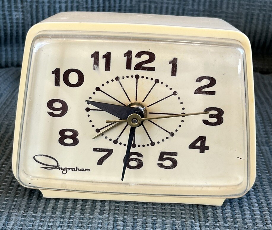 Cool MCM ATOMIC SPUTNIK STYLE Vintage Ingraham Alarm Clock 49009 Beige