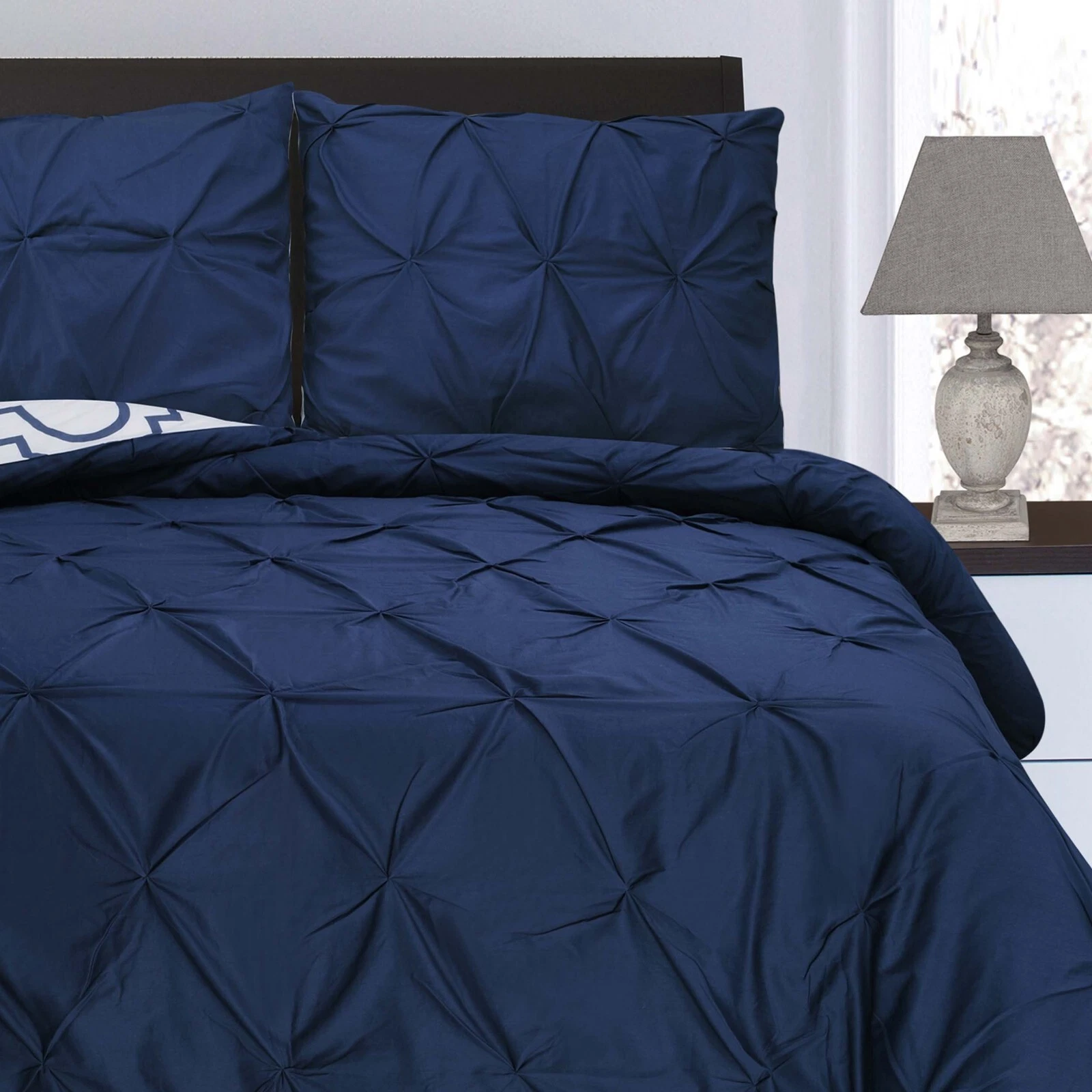 Blue Nile Mills Valencia Duvet Cover - Thumbnail 3