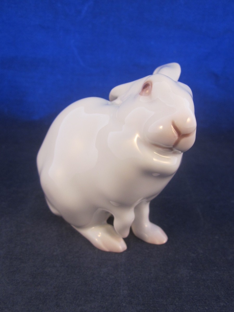 B&G Bing & Grondahl 1599 Bunny Rabbit White Glossy Porcelain