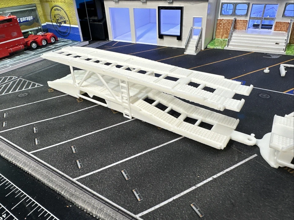 DCP 1/64 Peterbilt & Kenworth CUSTOM MADE CAR HAULER Kit - Image 4 of 4