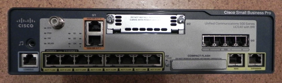 Cisco UC520-16 Small Business Pro Kommunikationsrouter --- VoIP Wired Router