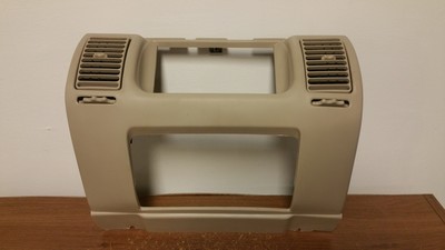 1999 OLDSMOBILE DELTA 88 CENTER DASH BEZEL VENT *FLAW SEE PHOTO*