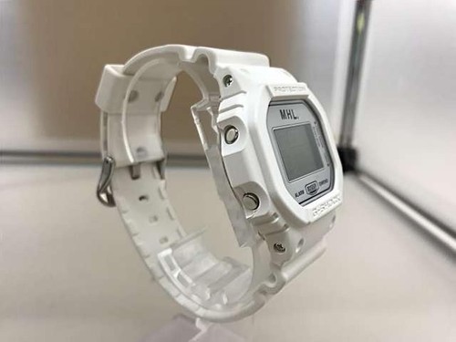 CASIO DW-5600VT G-SHOCK x MARGARET HOWELL collaboration - Picture 3 of 12