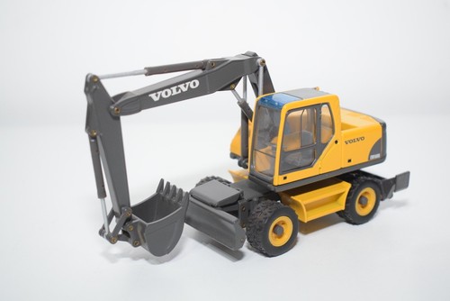 C12 1:50 NZG N.Z.G. VOLVO EW160B EW 160 B CRANE EXCAVATOR NMINT COND.