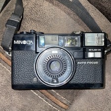  Near MINT MINOLTA HI-MATIC AF-D Point  Shoot 35mm Film Camera Japan with bag