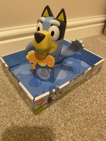 Tomy Toomies Bluey Swimming Bath Toy Interactive Blue Fun Brand New In Box