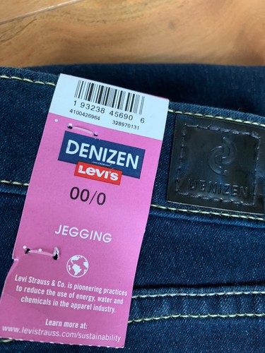 Denizem Levi’s Junior Jegging Size 00/0 Dark Blue Color Love Stretch New - Picture 7 of 7