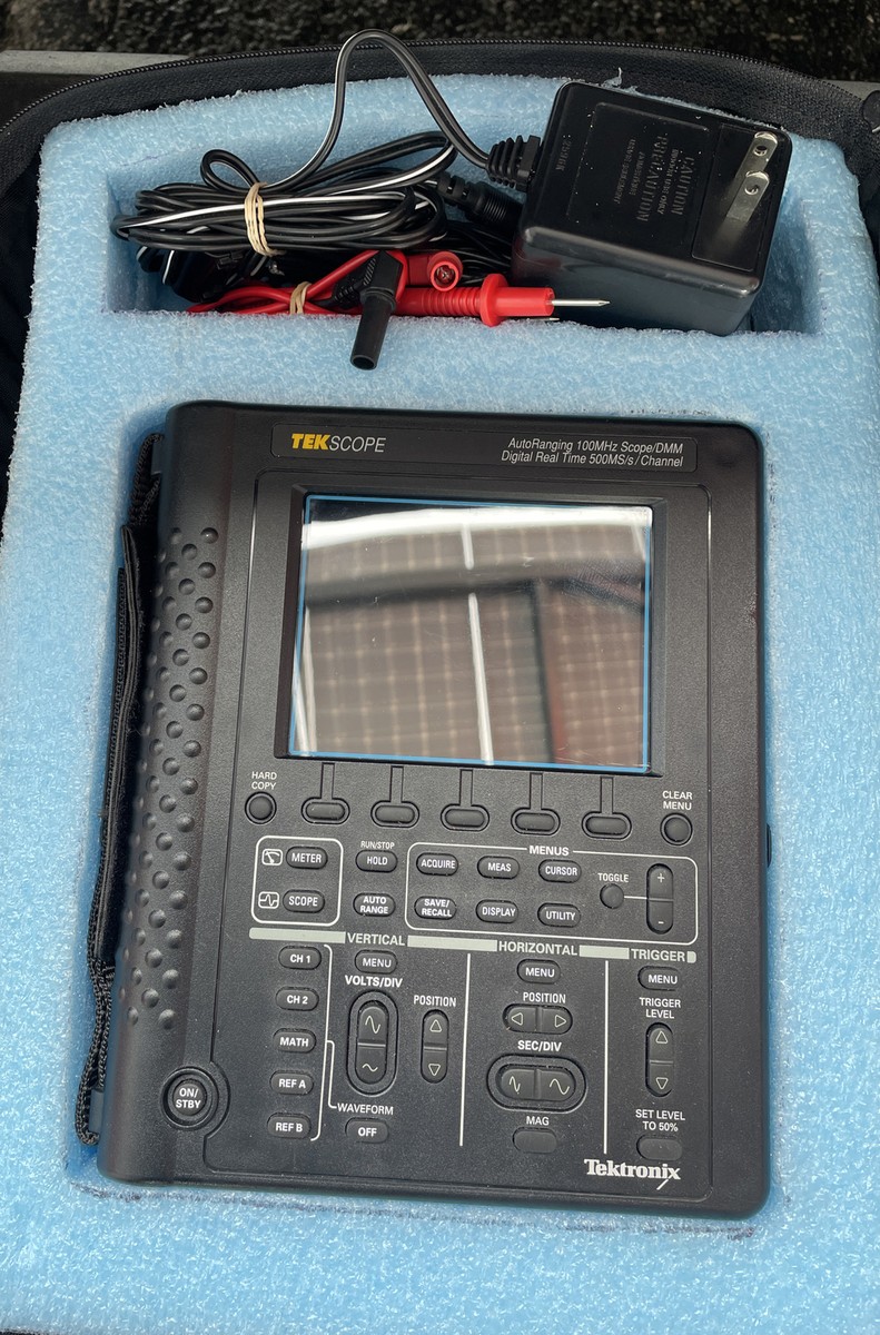 Tektronix TekScope THS720 Std 100MHz Oscilloscope￼(battery not