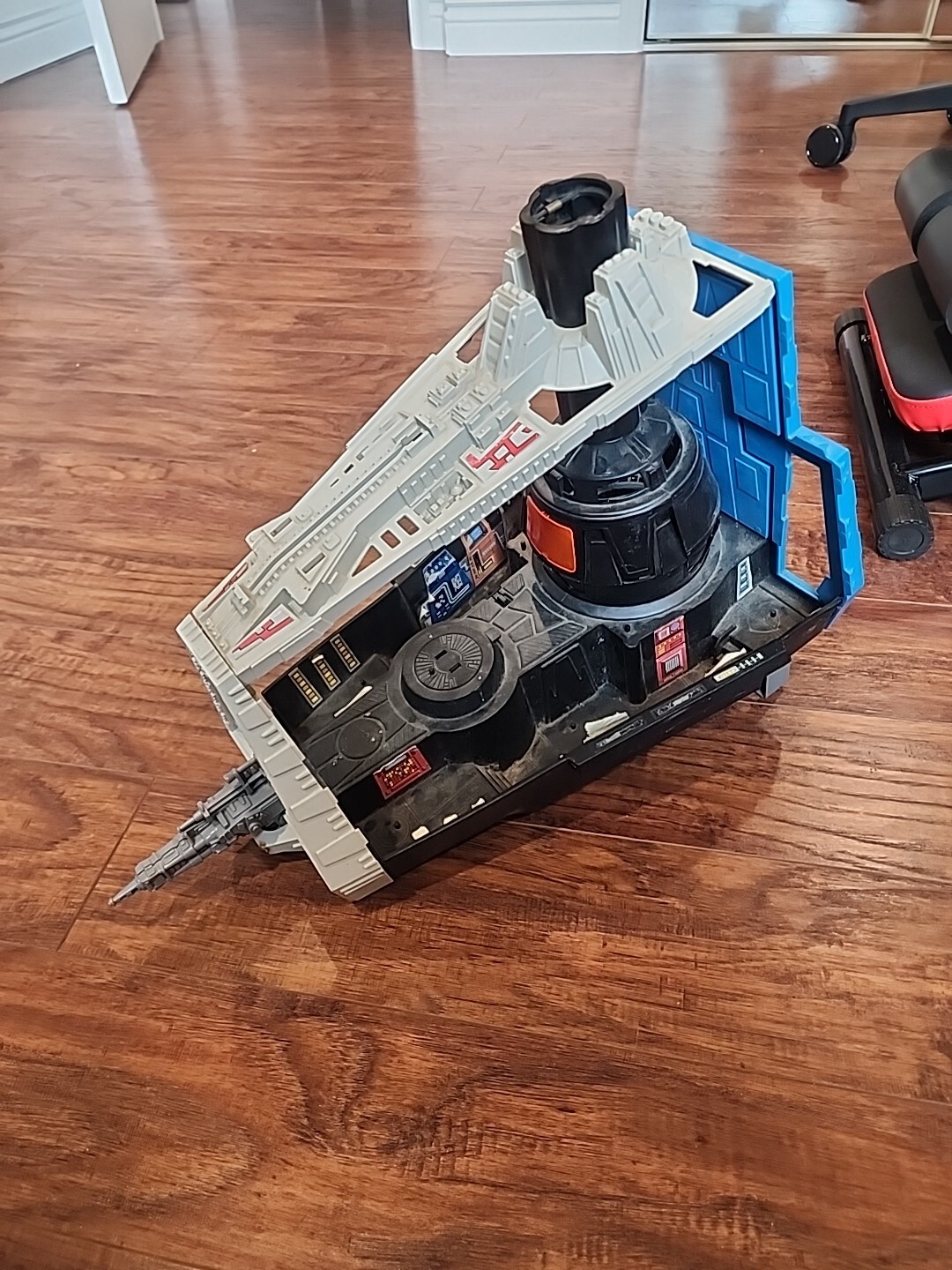 Picture 2 of 12